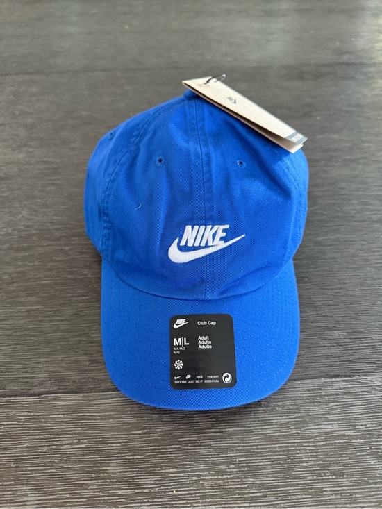 Nike Other - Men's Nike Club Unstructured Futura Wash Hat M/L